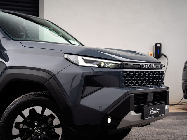 Image for 2026 Toyota Hilux INVINCIBLE *NEW MODEL*