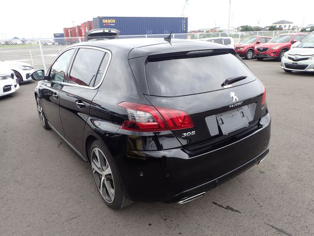 Image for 2019 Peugeot 308 GT 2.0 DIESEL 180 BHP AUTOMATIC // GENUINE GT TOP SPEC CAR // GT SUEDE SPORTS BUCKET SEATS // REVERSING CAMERA // GT FLAT BOTTOM SPORTS STEERING WHEEL
