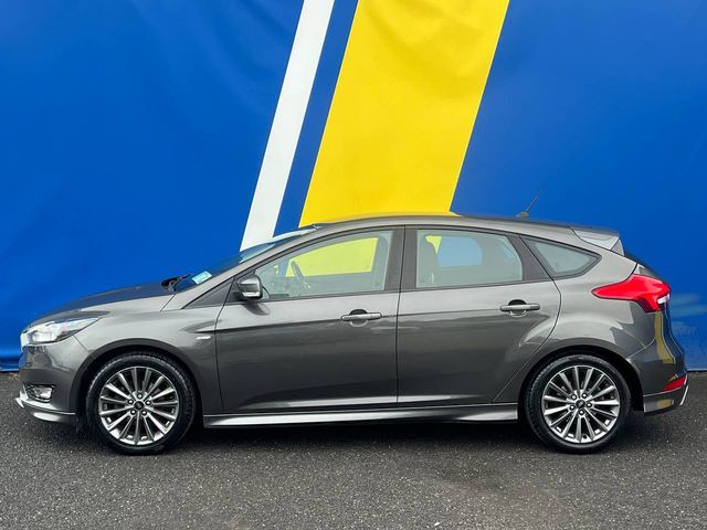 Image for 2018 Ford Focus ST-LINE 1.5 TD // SERVICE HISTORY // 17" ST-LINE ALLOYS // AIR CONDITIONING
