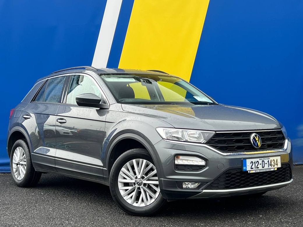 Image for 2021 Volkswagen T-Roc DESIGN 2.0 TDI // APPLE CARPLAY/ANDROID AUTO // DUAL ZONE CLIMATE CONTROL // ADAPTIVE CRUISE CONTROL