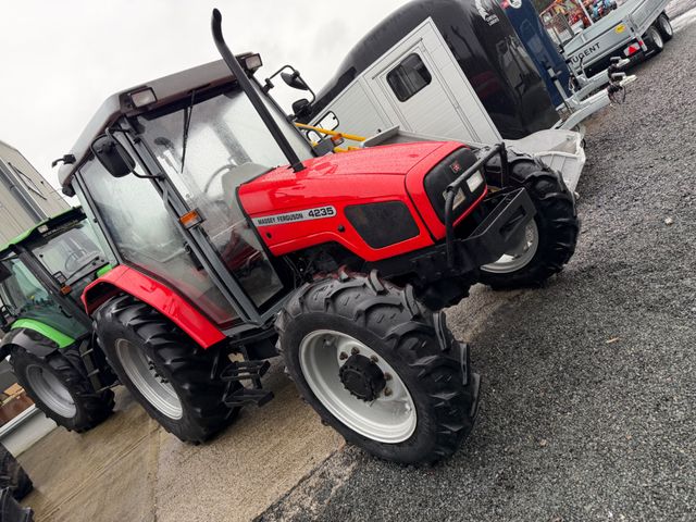 Image for 1998 Massey Ferguson 4245 
