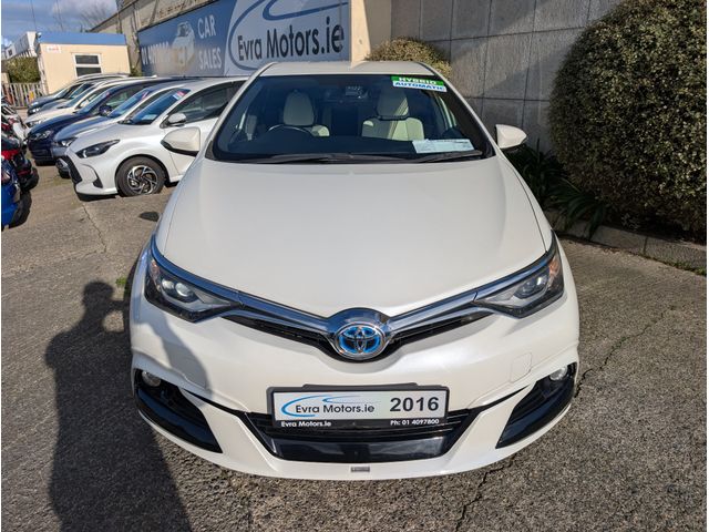Image for 2016 Toyota Auris G MODELLISTA HYBRID AUTOMATIC 1.8 PETROL //LOW MILES//HIGH SPEC//FULL LEATHER//HEATED SEATS//REVERSE CAMERA//KEYLESS ENTRY//