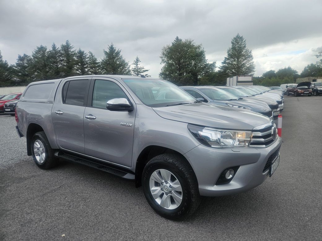 Image for 2020 Toyota Hilux Double CAB SR5 4DR