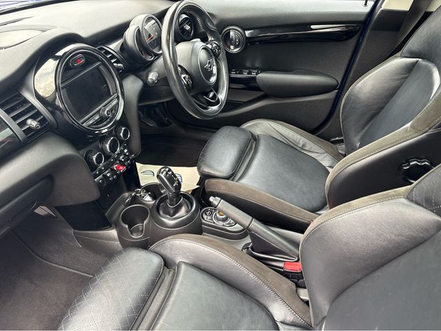 Image for 2018 Mini Hatch 1.5 D 5DR AUTO COOPER