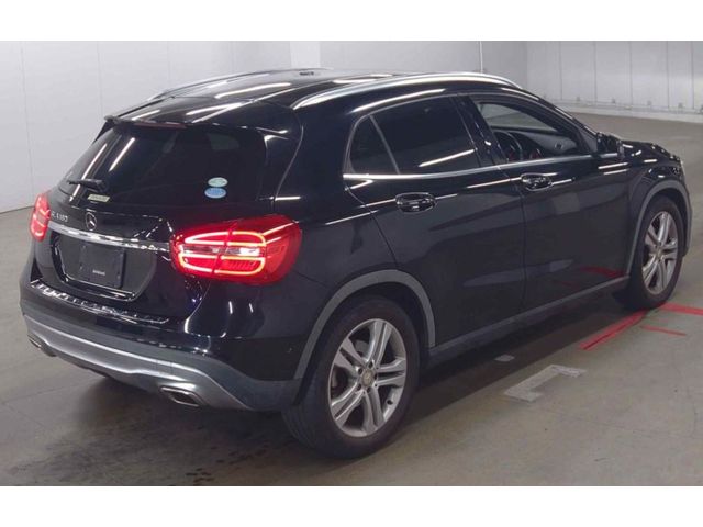 Image for 2015 Mercedes-Benz GLA Class 1.6 GLA180 Petrol Auto Half Leather Seats
