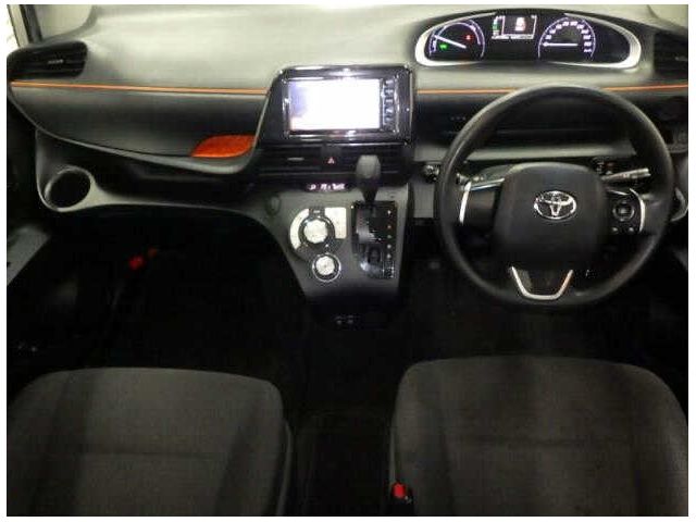 Image for 2020 Toyota Sienta 1.5 Petrol Auto