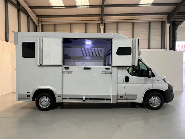 Image for 2019 Fiat Ducato 35 Maxi Multijet 11 4DR