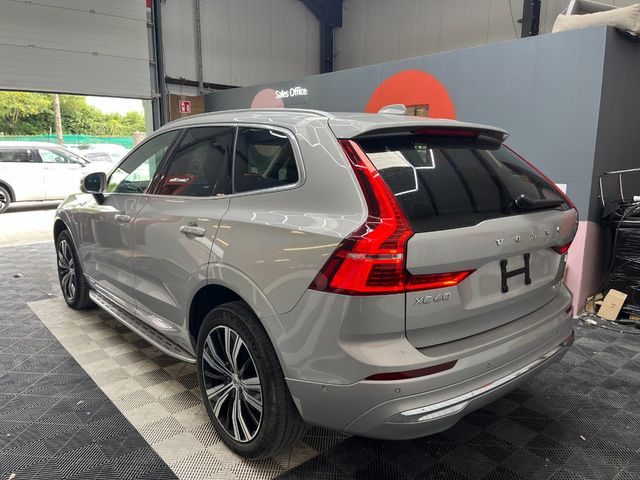 Image for 2021 Volvo XC60 2021 VOLVO XC60 T8 PLUG-IN AUTOMATIC / CRUISE CONTROL / PARKING CAMERA / ELECTRIC MEMORY & HEATED SEATS / HEATED STEERING WHEEL / PANORAMIC SUNROOF / APPLE CARPLAY AND MORE
