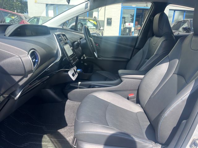 Image for 2018 Toyota Prius 2018 TOYOTA PRIUS 1.8 PETROL HYBRID HIGH SPEC