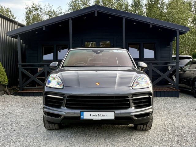 Image for 2022 Porsche Cayenne COUPE V6 E-HYBRID 462BHP, SPORT CHRONO, PAN ROOF, RS SPYDER ALLOYS, HEATED STEERING WHEEL 