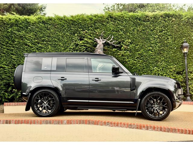Image for 2023 Land Rover Defender 110 2.0 P400E X-dyn SE 404PS 5D A