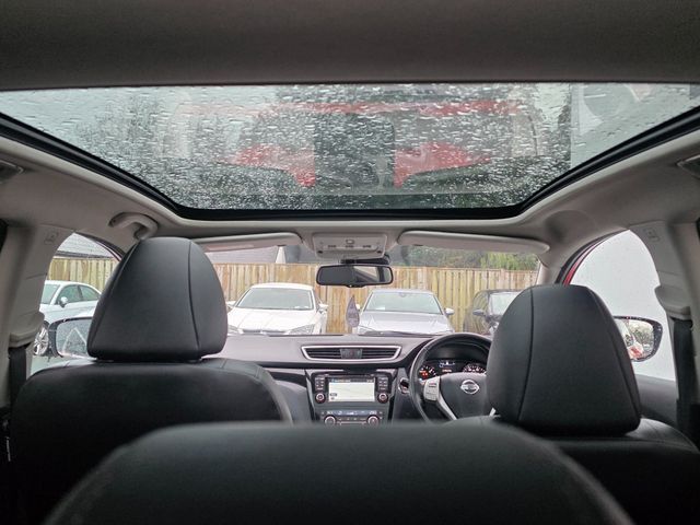 Image for 2016 Nissan Qashqai 1.6 DCI TEKNA 4X4 130BHP // PANORAMIC ROOF // FULL LEATHER