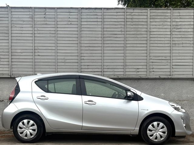 Image for 2016 Toyota Aqua 1.5 HYBRID / AUTO / REVERSE CAMERA / NAV / ALLOYS / FOGS / AIR-CON/*FINANCE PACKAGES AVAILABLE*