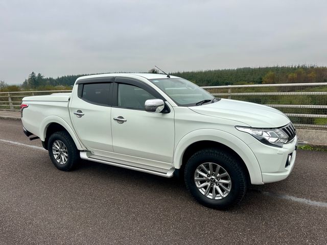 Image for 2018 Mitsubishi L200 DI-D 4WD BARBARIAN DCB