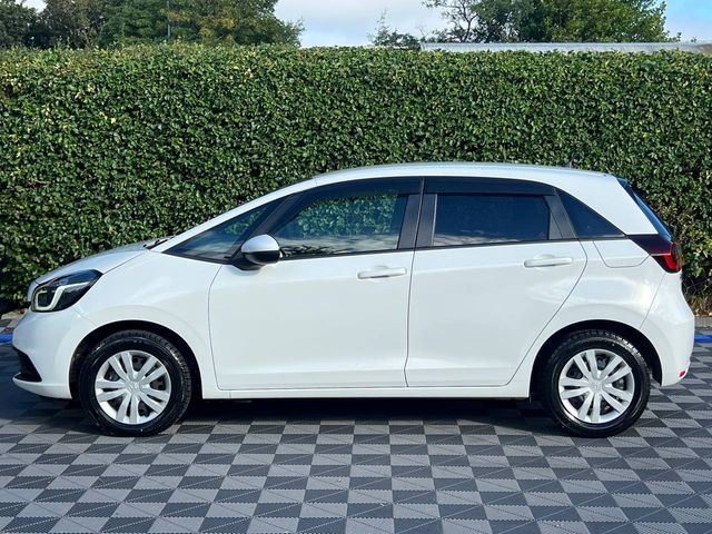 Image for 2024 Honda Fit 1.2 HYBRID AUTO // DIGITAL CLUSTER // REVERSE CAMERA // LANE ASSIST 