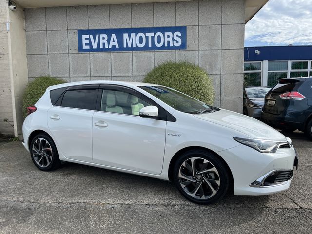 Image for 2016 Toyota Auris G PACK AUTOMATIC 1.8 PETROL //LOW MILES//LEATHER SEATS//REVERSE CAM//KEYLESS ENTRY// 