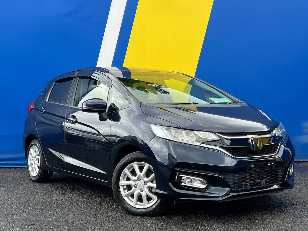 Image for 2018 Honda Fit 1.5 HYBRID L-PACKAGE AUTO // 15" ALLOYS // REVERSE CAMERA // ADAPTIVE CRUISE CONTROL