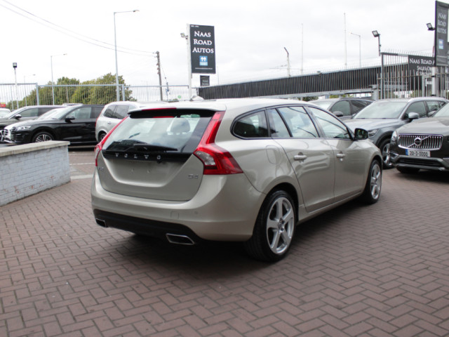 Image for 2017 Volvo V60 D4 2.0 5DR ESTATE AUTOMATIC // WITH ONLY 106, 000 KM'S // STUNNING CAR // BUY WITH CONFIDENCE AA AND SIMI APPROVED DEALER 2026 // FINANCE ARRANGED // ALL TRADE INS WELCOME //