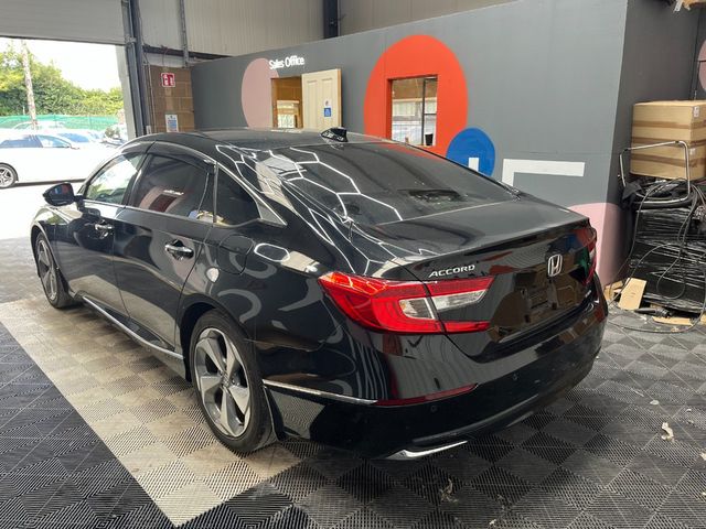 Image for 2022 Honda Accord 2022 HONDA ACCORD HEV 2.0 AUTOMATIC/ CRUISE CONTROL/ PARKING CAMERA/ ELETRIC MEMORY & HEATEAD SEATS/ PANORAMIC ROOF AND MORE
