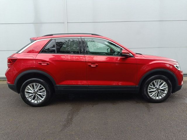 Image for 2023 Volkswagen T-Roc 1.0 TSI 110HP Life rear Camera & Apple Carplay