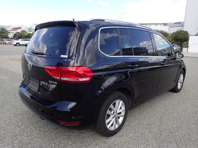 Image for 2019 Volkswagen Touran 7SEATER=2.0 TDI COMFORTLINE PLUS DIESEL AUTOMATIC // APPLE CARPLAY // ANDROID AUTO // REVERSING CAMERA // CRUISE CONTROL // LANE ASSIST // VW MATRIX LIGHTING // FULL PRIVACY PACK // UPGRADED ALLOYS 