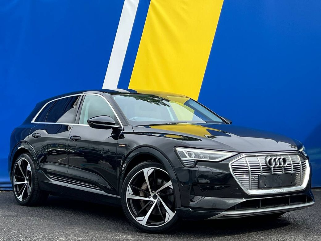 Image for 2021 Audi e-tron 50 QUATTRO // ADAPTIVE AIR SUSPENSION // NEW 22" RSQ8 ALLOYS // MULTIMEDIA DISPLAY