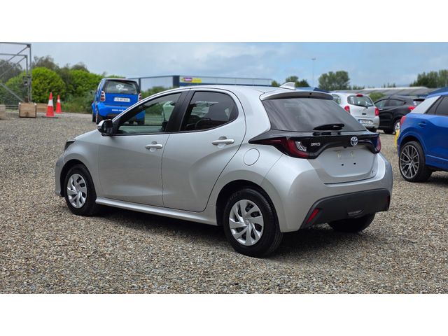 Image for 2022 Toyota Yaris Hybrid 