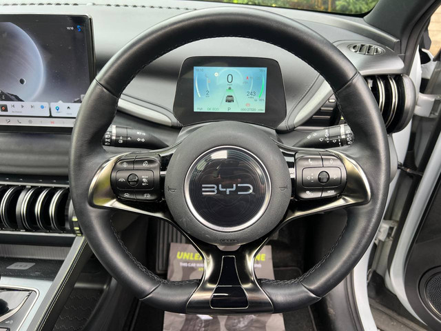 Image for 2025 BYD Atto 3 COMFORT 60.5KWH // OPENING PAN ROOF // 360 PARKING CAMERAS // DIGITAL CLUSTER