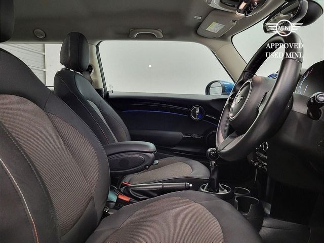 Image for 2022 Mini Cooper 3-Door One Classic