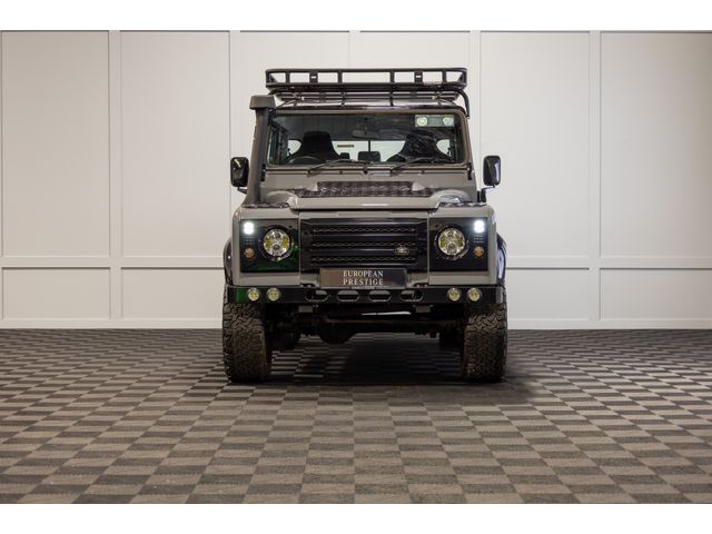 Image for 2017 Land Rover Defender 130 Utility 5 Seat N1