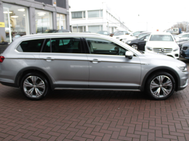 Image for 2020 Volkswagen Passat 2.0TDI 150BHP ALLTRACK EDITION 5DR ESTATE AUTOMATIC // STUNNING CAR WITH ONLY 70, 000 KMS // BUY WITH CONFIDENCE AA AND SIMI APPROVED DEALER 2025 // FINANCE ARRANGED // ALL TRADE INS WELCOME //
