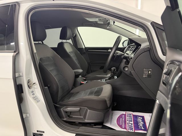 Image for 2013 Volkswagen Golf **MULTI FUNCTION STEERING WHEEL **ADAPTIVE CRUISE CONTROL **LED HEADLIGHTS **LED TAILIGHTS **UPGRADED FRONT BUMPER LIP **UPGRADED SIDE SKIRTS **UPGRADED REAR SPOILER **UPGRADED REAR BUMPER SPATS **FA