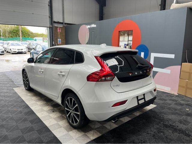 Image for 2017 Volvo V40 €15950 2017 VOLVO V40 D4 MOMENTUM 2.0 AUTOMATIC / CRUISE CONTROL / REVERSE CAMERA / ELECTRIC MEMORY SEATS AND MORE