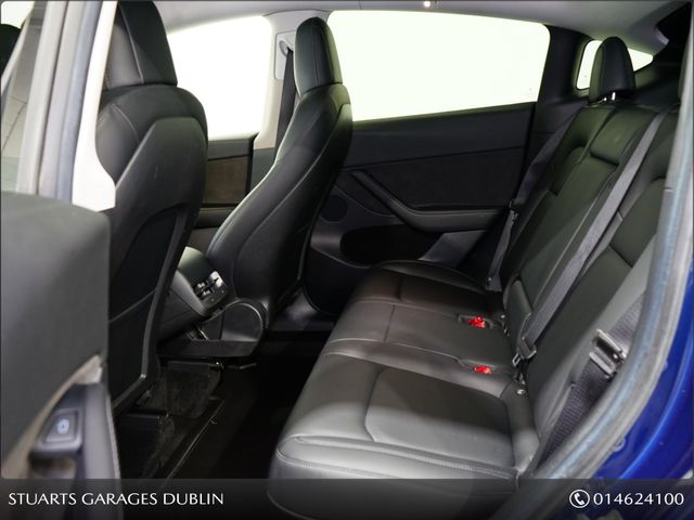 Image for 2022 Tesla Model Y **LONG RANGE** MINT CONDITION MODEL Y, DEEP BLUE METALLIC WITH ALL BLACK PREMIUM INTERIOR, KEYLESS, 360 CAMERA, ADAPTIVE CRUISE, HEATED SEATS 