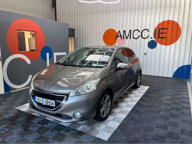 Image for 2015 Peugeot 208 208 MANUAL 1.2 PETROL /68k KMs / REVERSE CAMERA , ADAPTIVE CRUISE & MORE