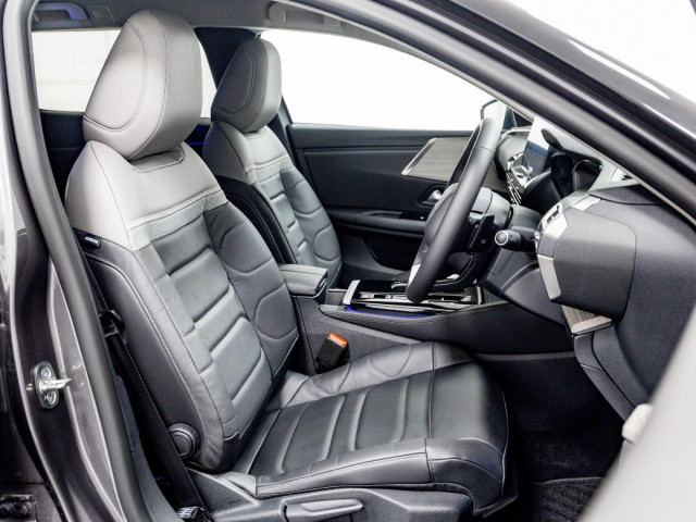 Image for 2026 Citroen C5 X PLUS 1.2 Petrol Hybrid Auto 145HP