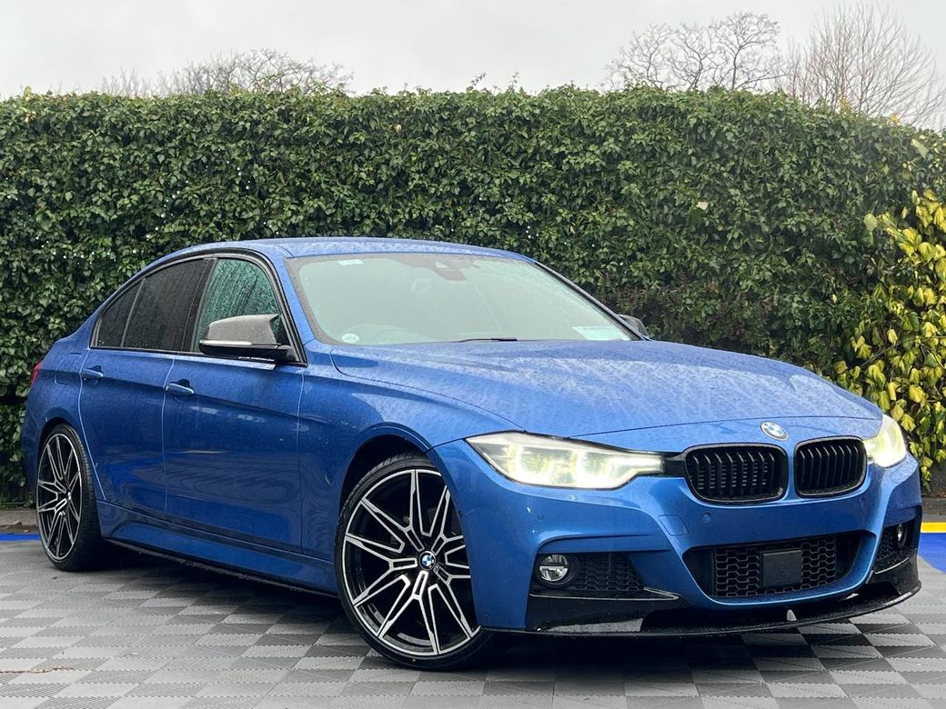 Image for 2019 BMW 3 Series 330e M-SPORT COMPETITION 2.0 HYBRID // LOW MILEAGE // NEW 20" M3 ALLOYS // HEATED SUEDE M-SPORT SEATS