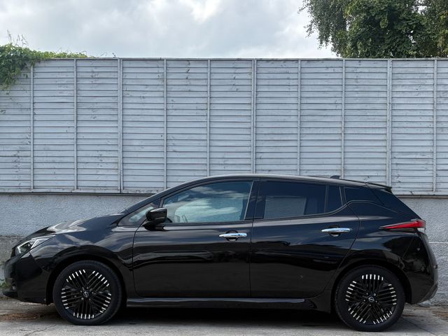 Image for 2024 Nissan Leaf N-CONNECTA / APPLE & ANDROID AUTO / NAV / RADAR CRUISE / HALF-LEATHER / PARK SENSORS / 12 MONTH WARRANTY / ONE OWNER / *FINANCE PACKAGES AVAILABLE*