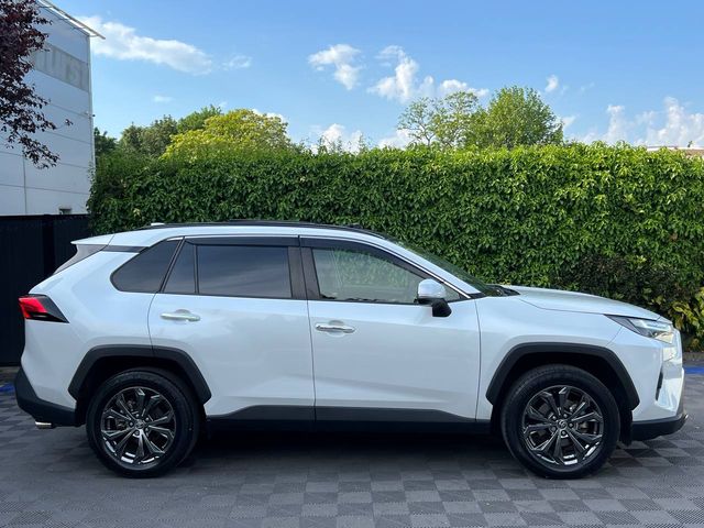 Image for 2022 Toyota Rav4 G EDITION 2.5 HYBRID AUTO // OPENING PAN ROOF // LEATHER POWERED & HEATED SEATS // 360 PARKING CAMERAS
