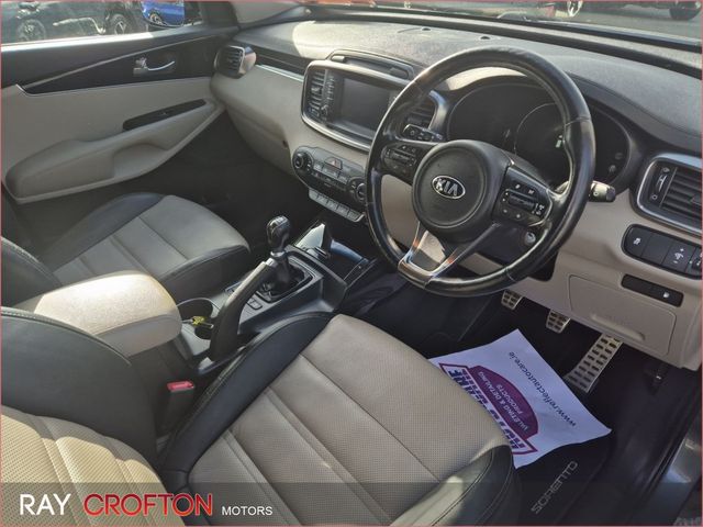 Image for 2017 Kia Sorento Platinum 2WD