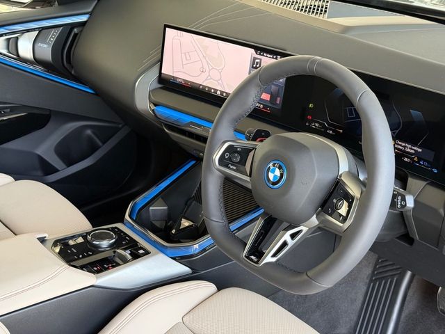 Image for 2026 BMW X3 30e xDrive M Sport Pro
