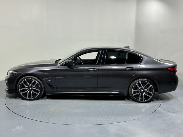 Image for 2020 BMW 5 Series 530e G30 M Sport M Performance