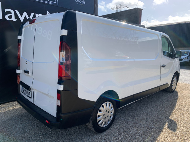 Image for 2018 Renault Trafic 1.6 DCI 120 BHP LWB BUSINESS VAN // 11/26 CVRT // GREAT CONDITION // PARKING SENSORS, ELECTRIC WINDOWS AND BLUETOOTH // 