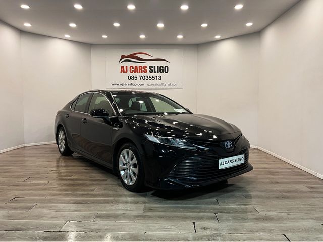 Image for 2020 Toyota Camry HYBRID SOL 4DR AUTO