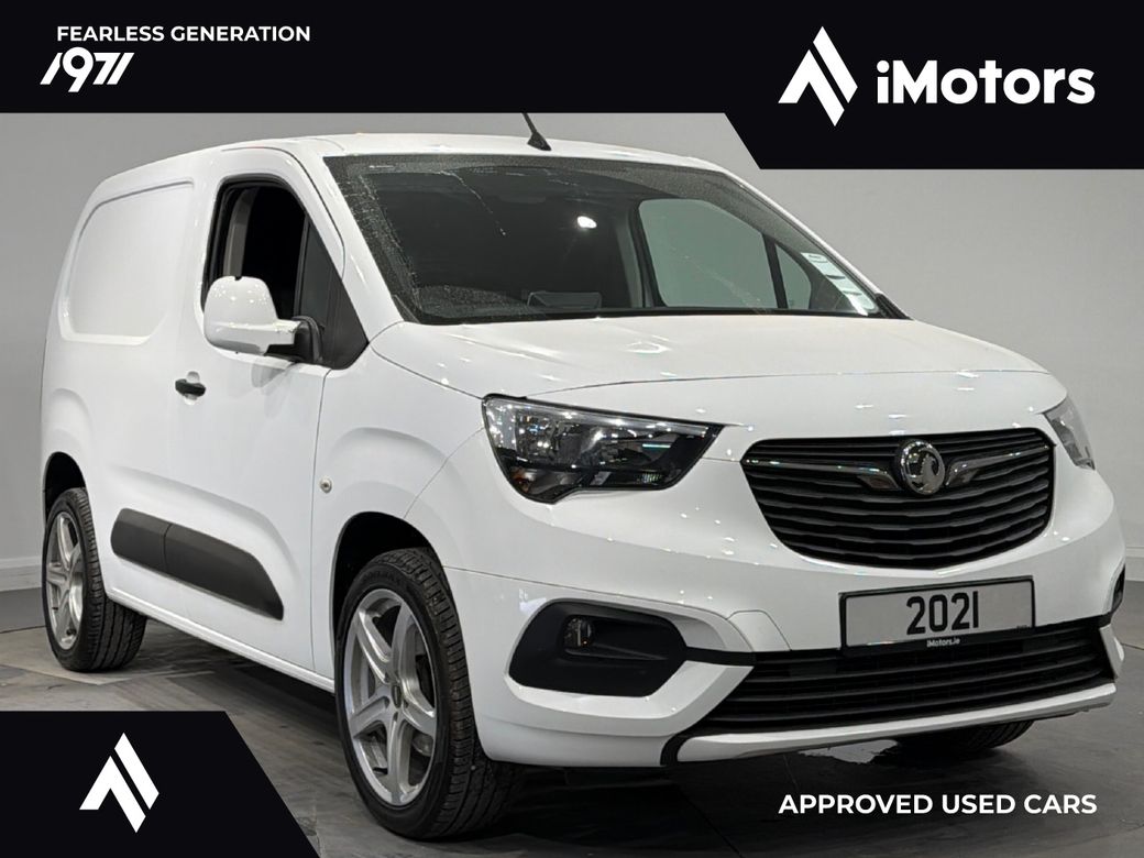 Image for 2021 Vauxhall Combo LOW MILEAGE NEW DOE L1H1 2300 SPORTIVE