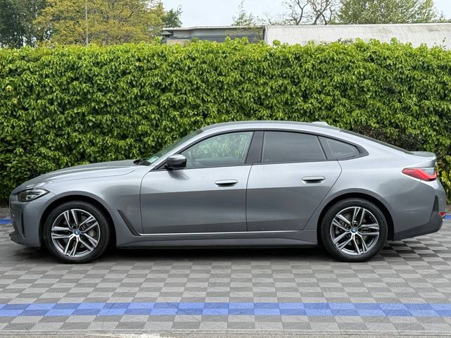 Image for 2024 BMW i4 SPORT EDRIVE35 70KWH // VIRTUAL COCKPIT // HARMAN/KARDON // DIAMOND CUT ALLOYS
