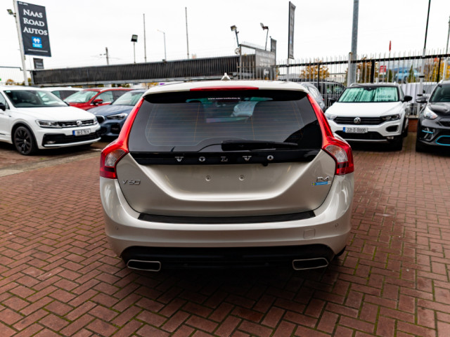 Image for 2017 Volvo V60 2.0D4 SE LUXURY DELUXE 5DR ESTATE AUTOMATIC // MINT CONDITION WITH ONLY 96, 000 KMS // BUY WITH CONFIDENCE AA AND SIMI APPROVED DEALER 2025 // FINANCE ARRANGED // ALL TRADE INS WELCOME // 