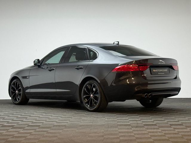 Image for 2020 Jaguar XF 2.0D CHEQUERED FLAG ED 