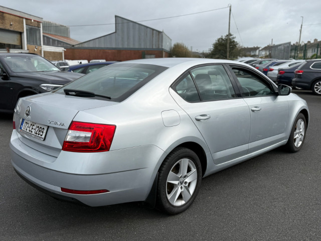 Image for 2017 Skoda Octavia 1.6 SE TDI 115PS 5DR Auto