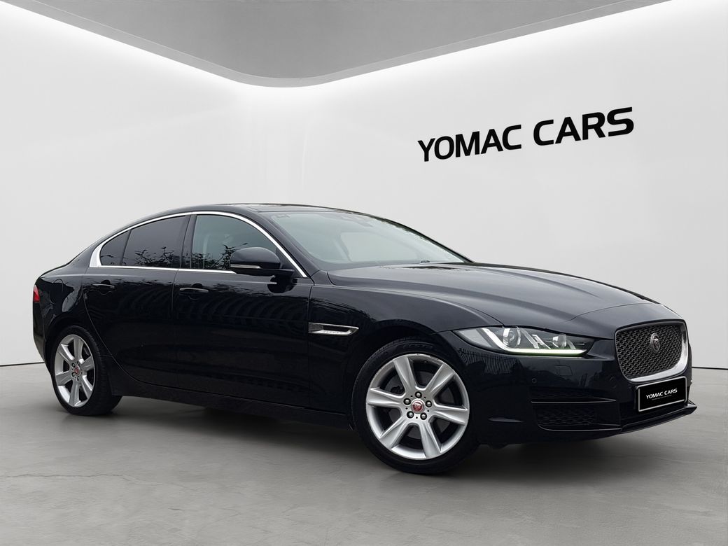 Image for 2017 Jaguar XE 2.0D PORTFOLIO ALL WHEEL DRIVE 180BHP AUTO -- EXCELLENT CONDITION -- HIGH SPEC